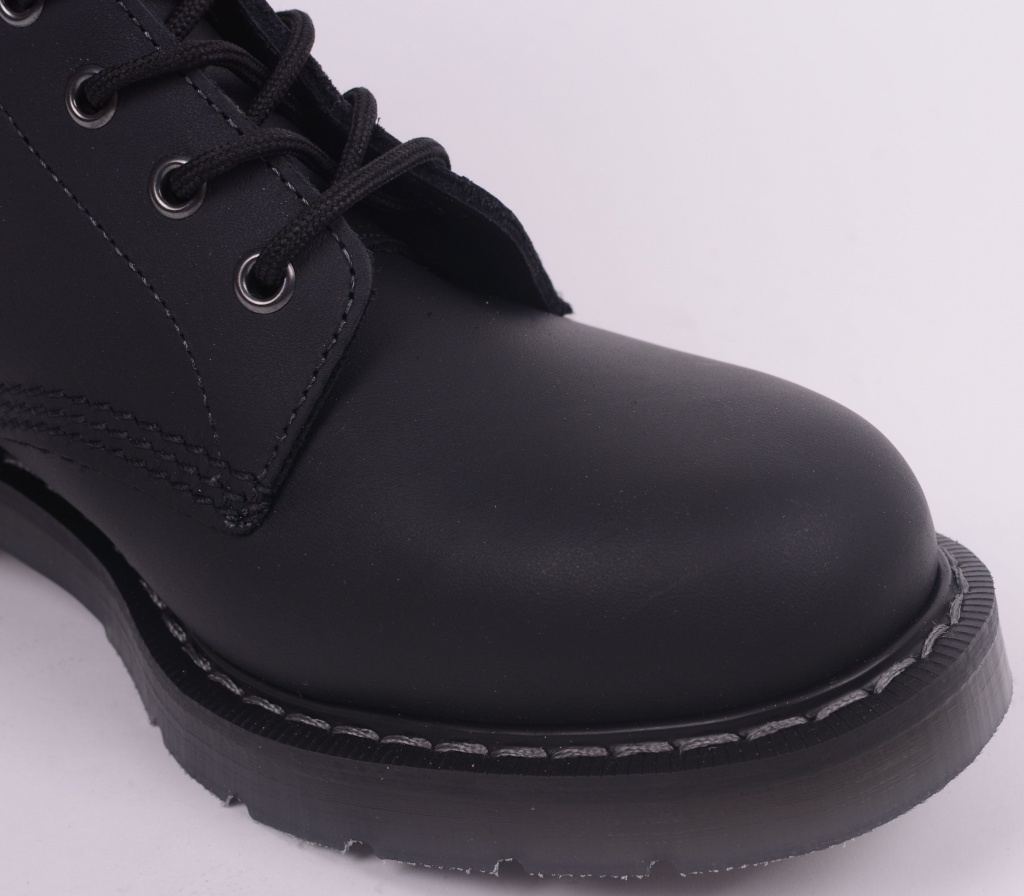 solovair black greasy 8